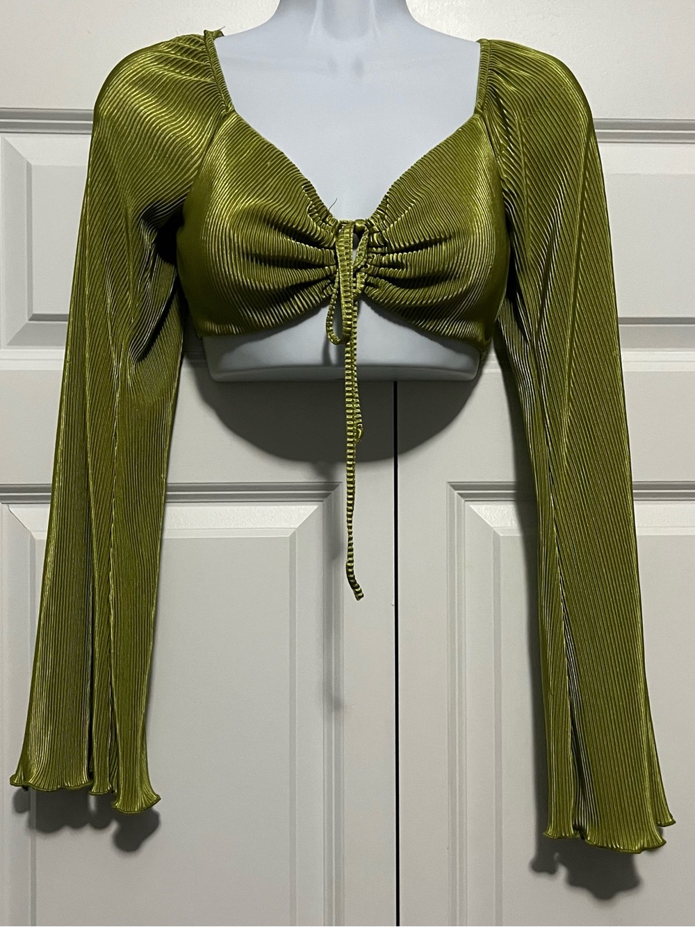 Wild Fable Olive Green Pleated Tie Front Crop Top